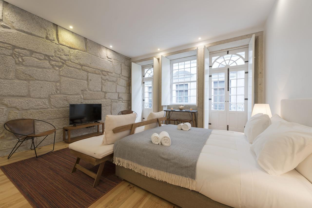 Lovelystay - Rico's - Almada 1ºf *