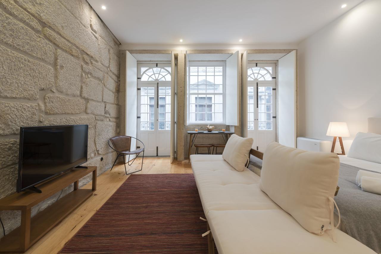 Apartment Lovelystay - Rico's - Almada 1ºf *